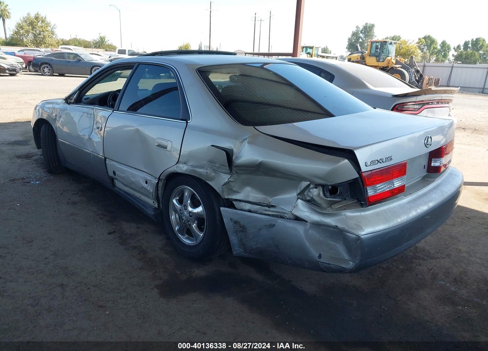 1998 LEXUS ES 300 VIN: JT8BF28G9W5048238
