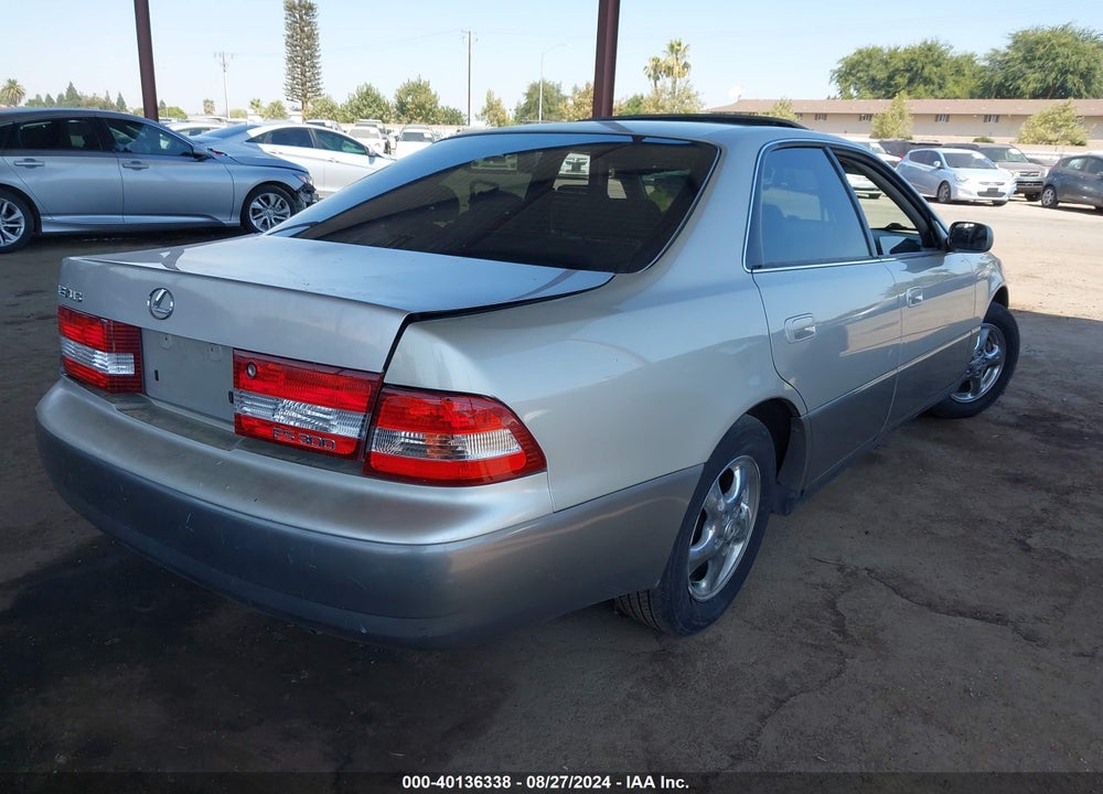 1998 LEXUS ES 300 VIN: JT8BF28G9W5048238
