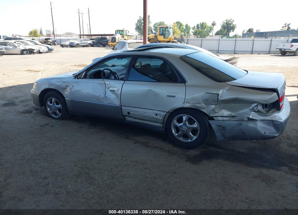 1998 LEXUS ES 300 VIN: JT8BF28G9W5048238
