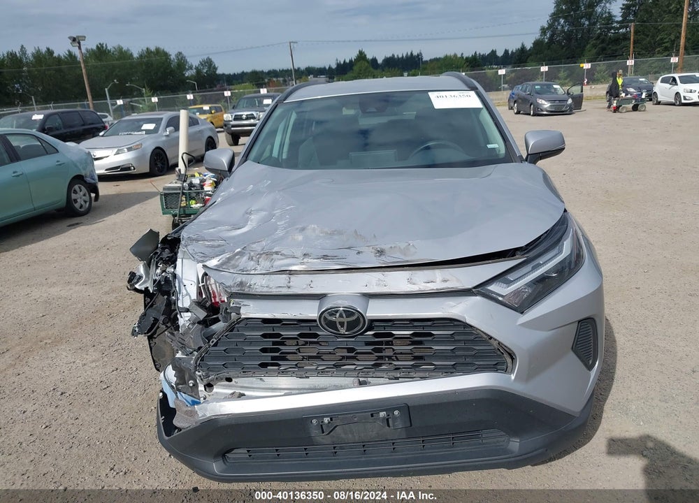 2022 TOYOTA RAV4 XLE VIN: 2T3P1RFV5NC263267