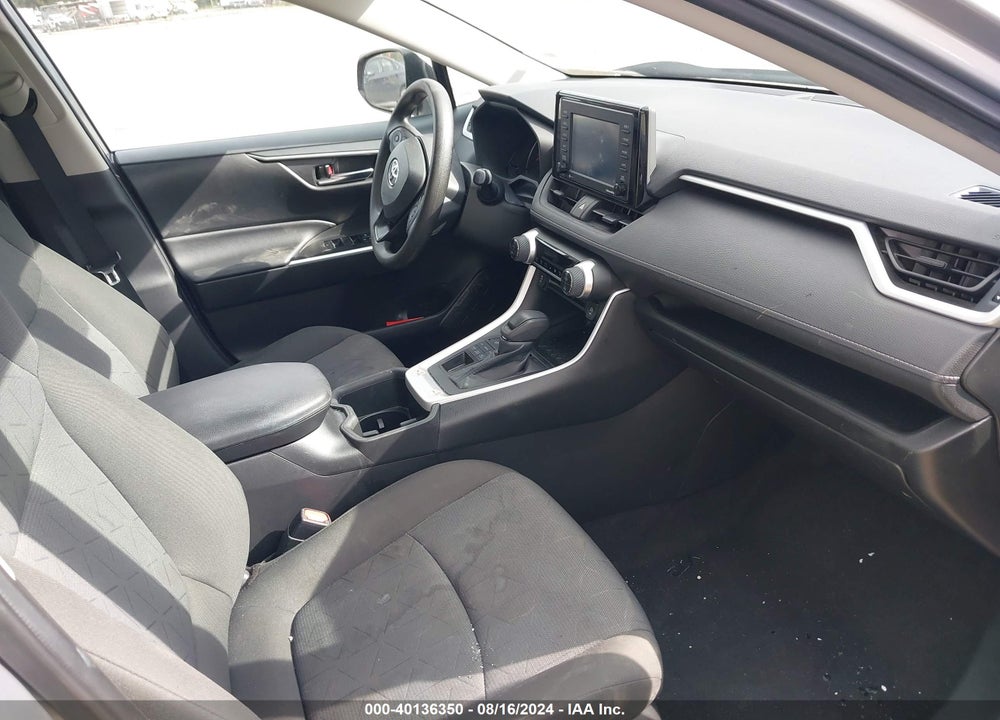 2022 TOYOTA RAV4 XLE VIN: 2T3P1RFV5NC263267