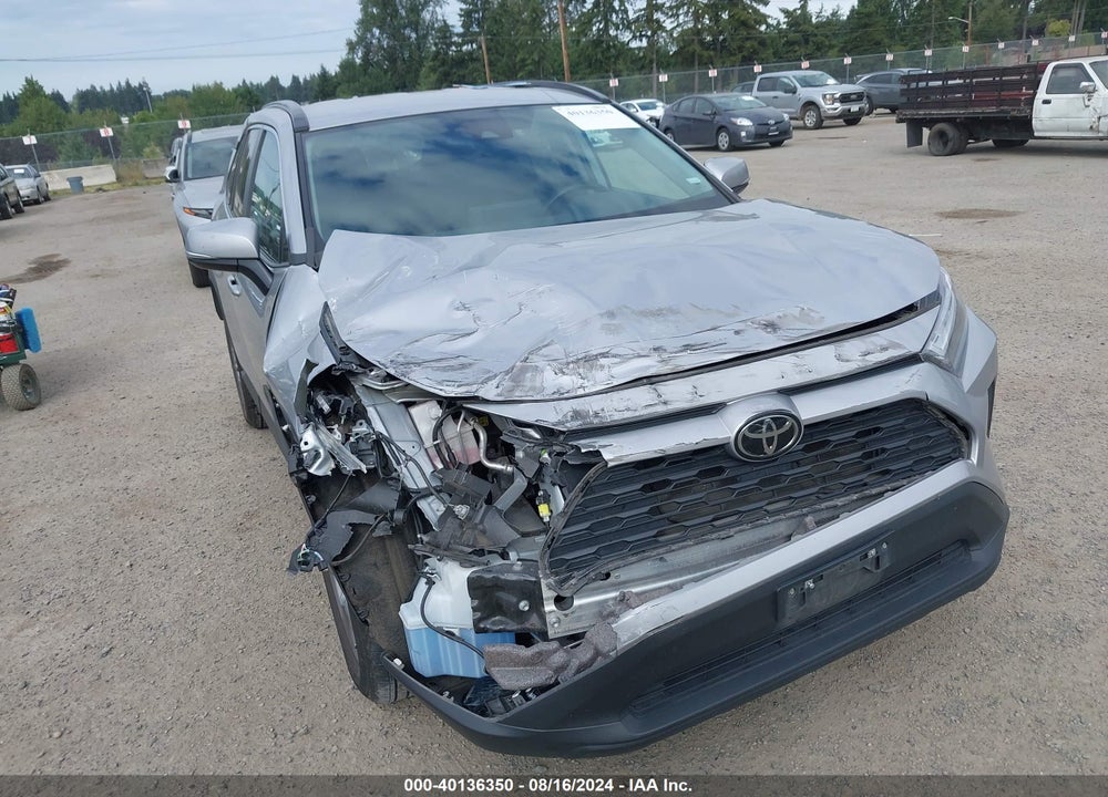2022 TOYOTA RAV4 XLE VIN: 2T3P1RFV5NC263267