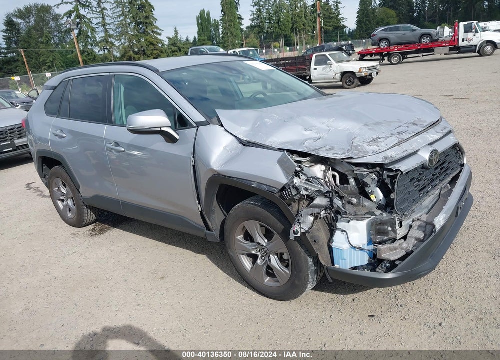 2022 TOYOTA RAV4 XLE VIN: 2T3P1RFV5NC263267