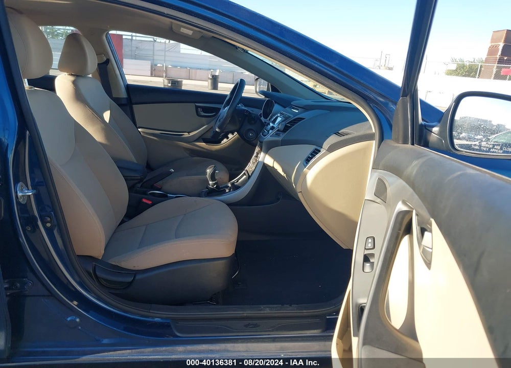 2016 HYUNDAI ELANTRA VIN: KMHDH4AE0GU650389