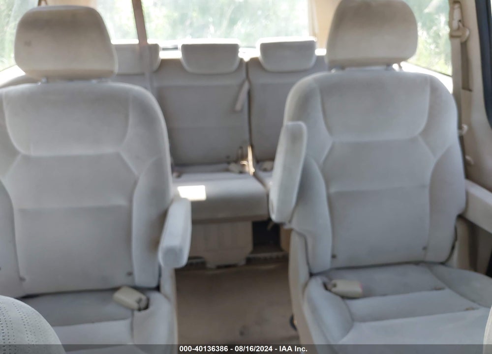 2008 HONDA ODYSSEY LX VIN: 5FNRL382X8B006357