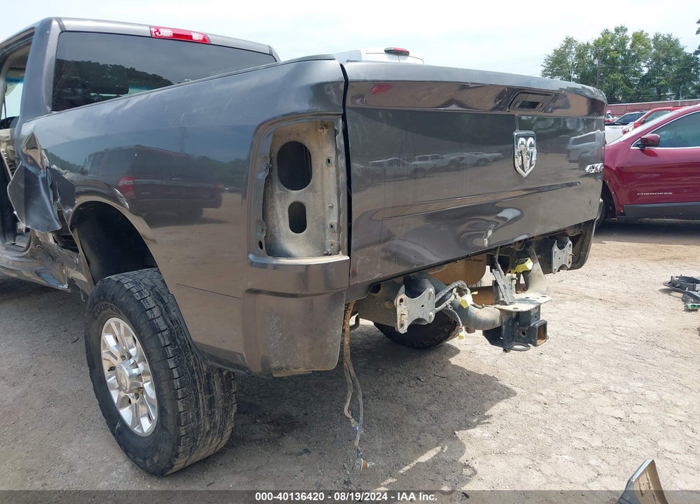 2016 RAM 2500 TRADESMAN VIN: 3C6UR5CL2GG123533