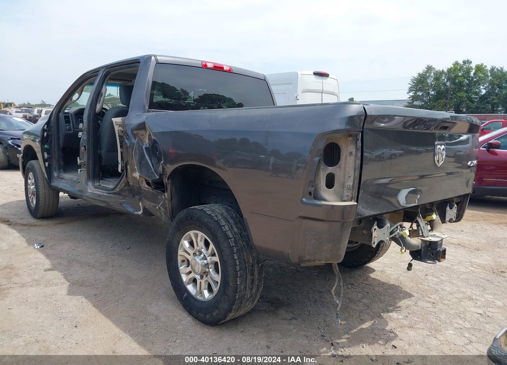 2016 RAM 2500 TRADESMAN VIN: 3C6UR5CL2GG123533