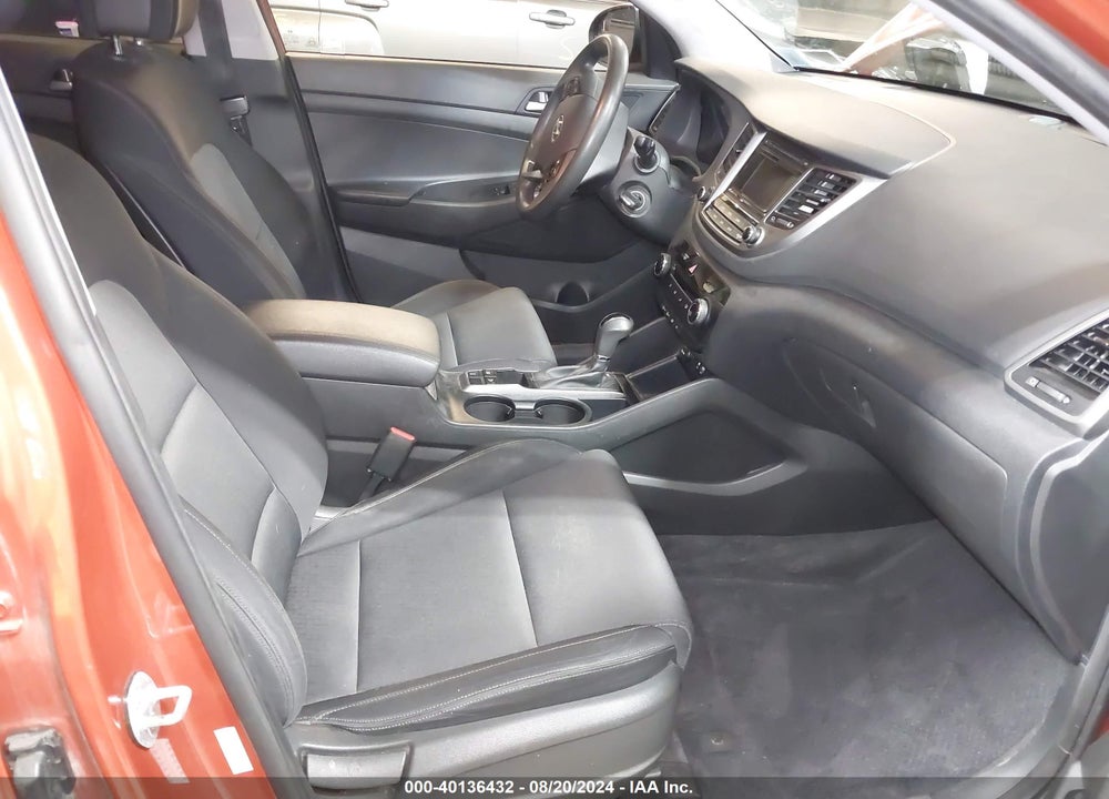 2016 HYUNDAI TUCSON SE VIN: KM8J3CA48GU200489