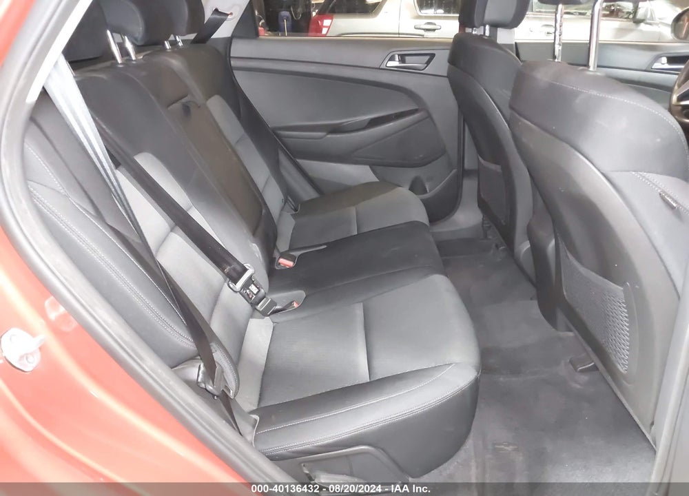 2016 HYUNDAI TUCSON SE VIN: KM8J3CA48GU200489