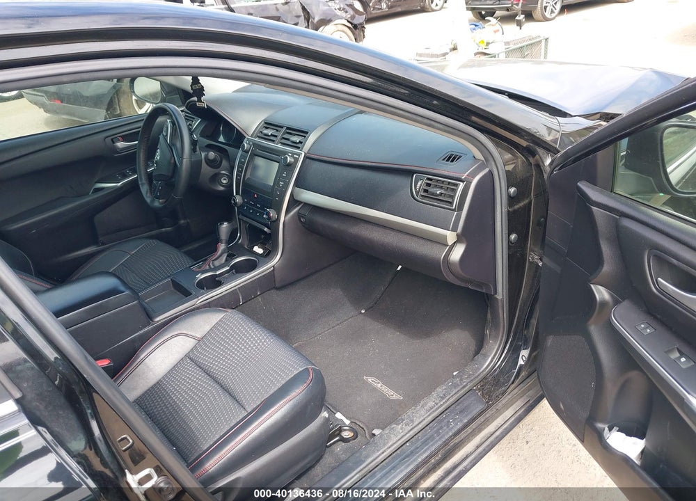 2015 TOYOTA CAMRY SE VIN: 4T1BF1FK6FU012429