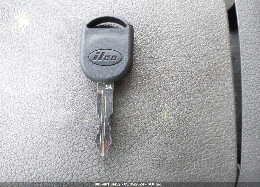 2008 FORD EDGE VIN: 2FMDK39C18BA38319