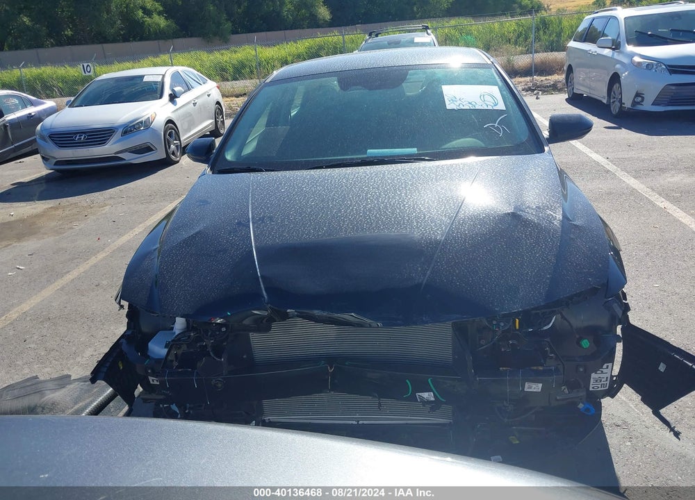 2024 HYUNDAI ELANTRA SEL VIN: KMHLM4DG0RU683416