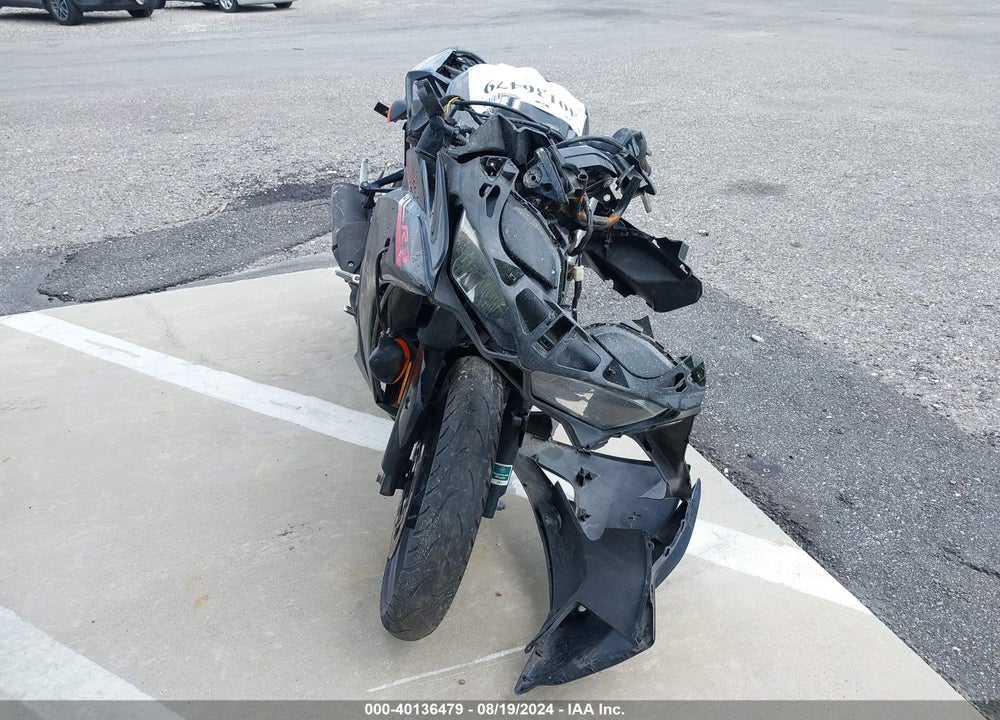 2015 YAMAHA YZFR3 VIN: MH3RH06Y7FK001304