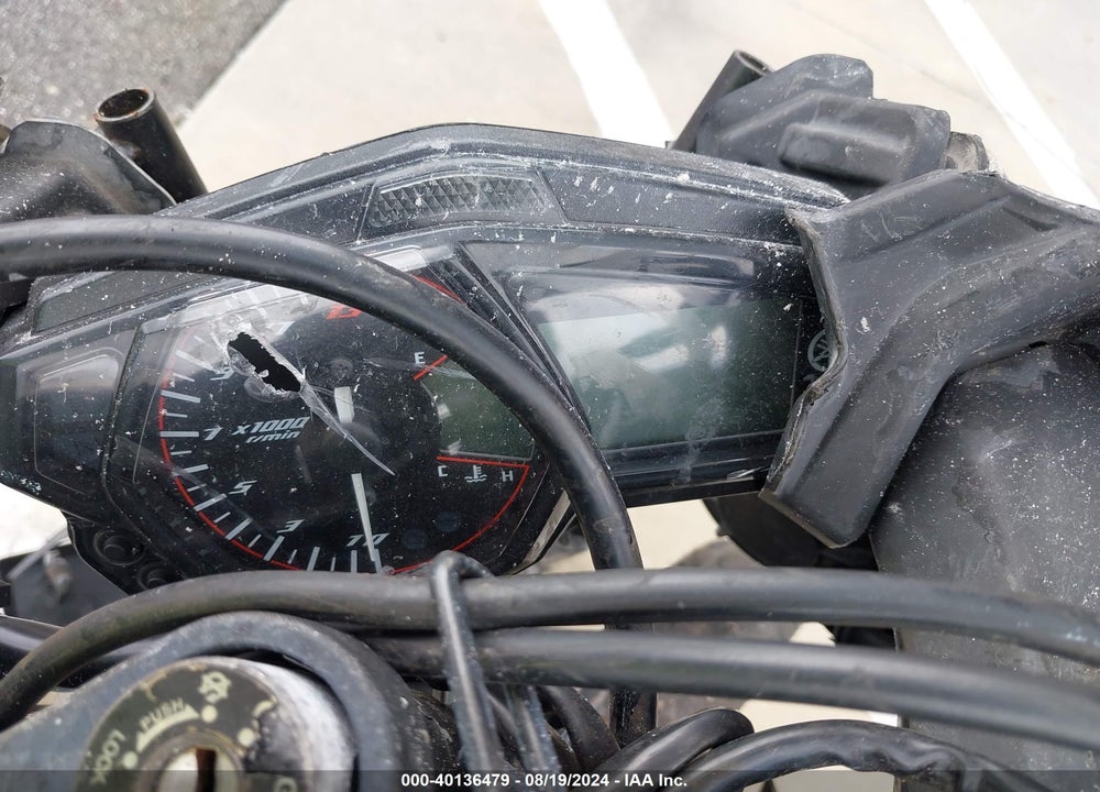 2015 YAMAHA YZFR3 VIN: MH3RH06Y7FK001304