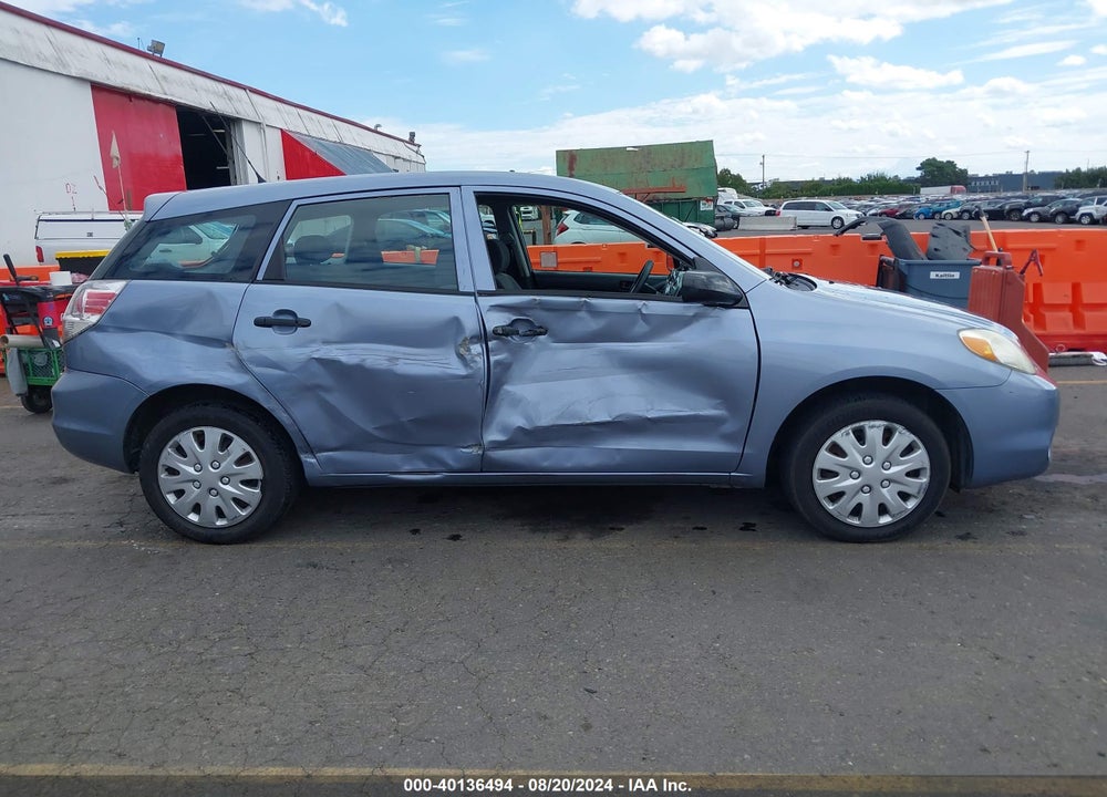 2005 TOYOTA MATRIX VIN: 2T1KR32E35C415075