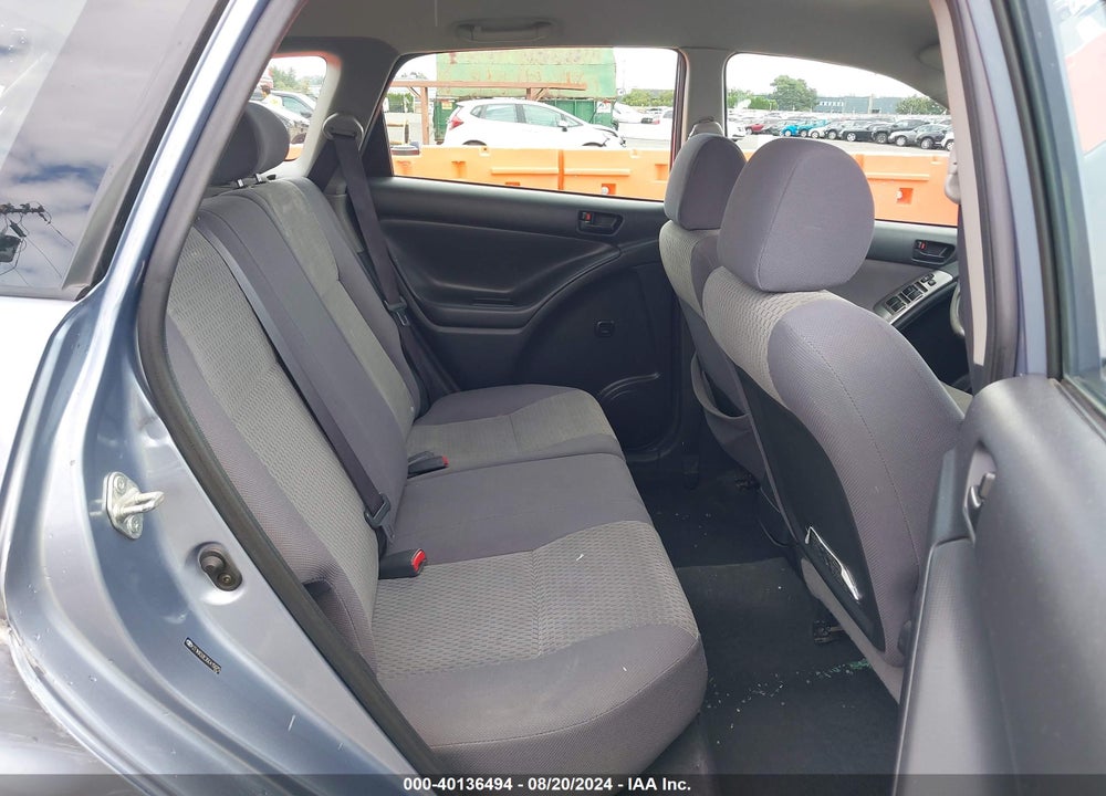 2005 TOYOTA MATRIX VIN: 2T1KR32E35C415075