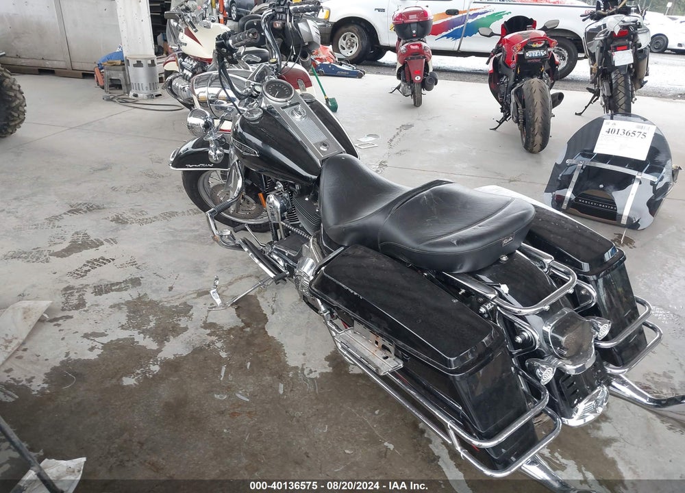 2006 HARLEY-DAVIDSON FLHRCI VIN: 1HD1FRW106Y628849