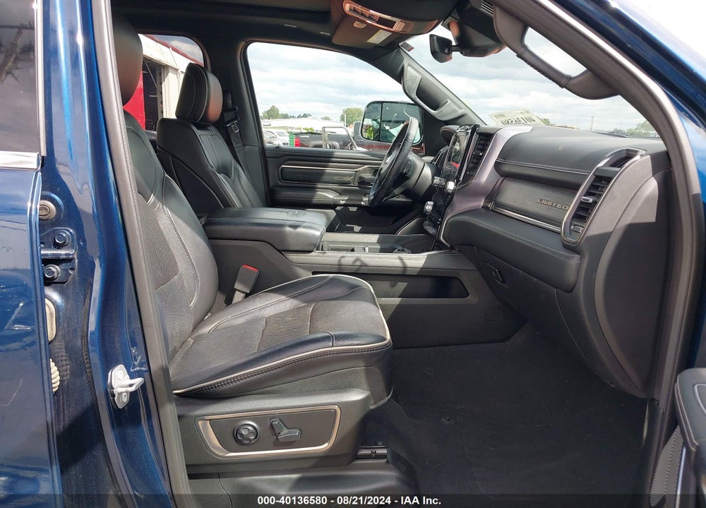 2019 RAM 1500 LIMITED 4X4 5'7 BOX VIN: 1C6SRFHT5KN782468