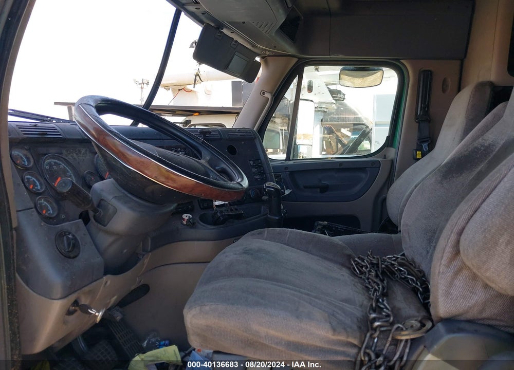 2014 FREIGHTLINER CASCADIA 125 VIN: 1FUJGLBG1ELFM4570