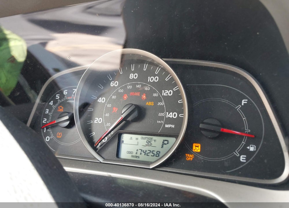 2015 TOYOTA RAV4 XLE VIN: 2T3WFREVXFW164426