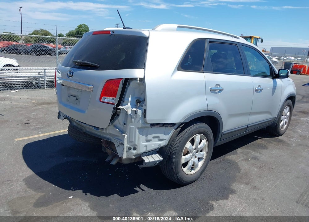 2013 KIA SORENTO LX V6 VIN: 5XYKT4A24DG316346