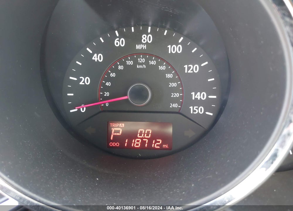 2013 KIA SORENTO LX V6 VIN: 5XYKT4A24DG316346