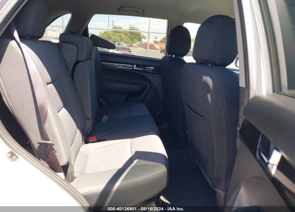 2013 KIA SORENTO LX V6 VIN: 5XYKT4A24DG316346
