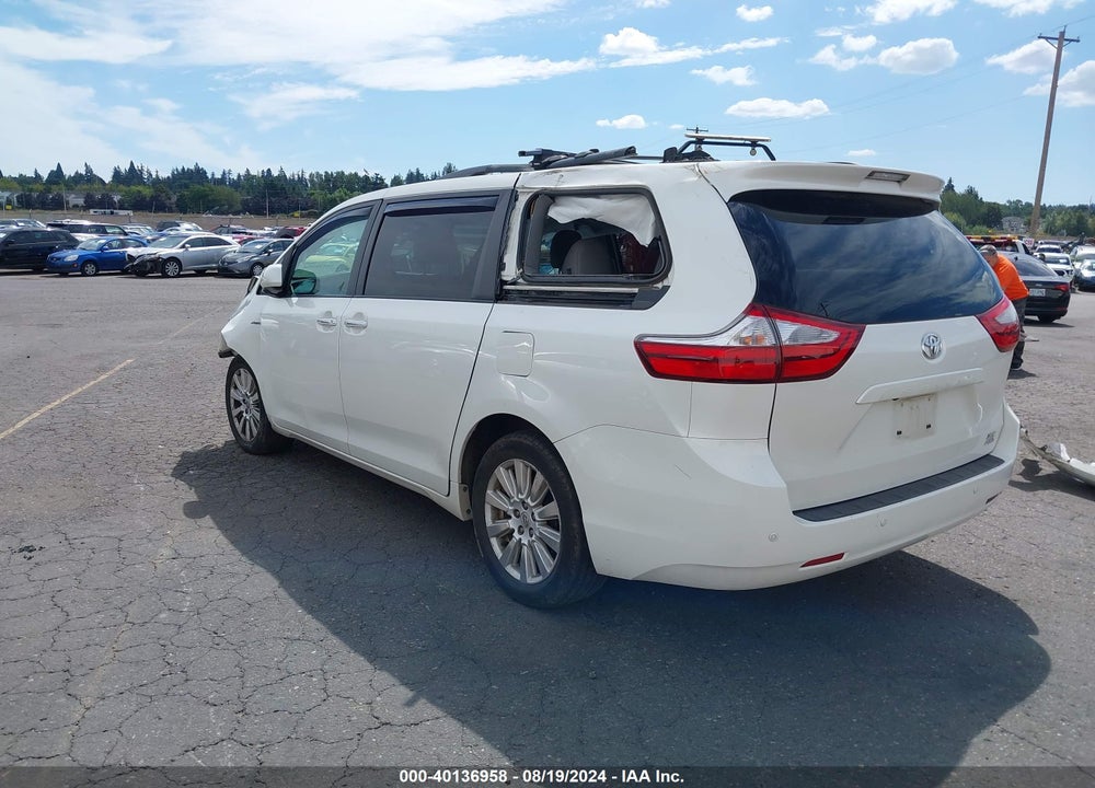 2017 TOYOTA SIENNA XLE PREMIUM 7 PASSENGER VIN: 5TDDZ3DC7HS161998