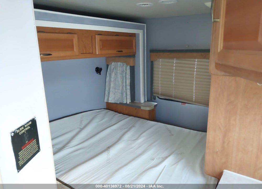2006 FORD E-450 CUTAWAY VIN: 1FDXE45S06HB14149