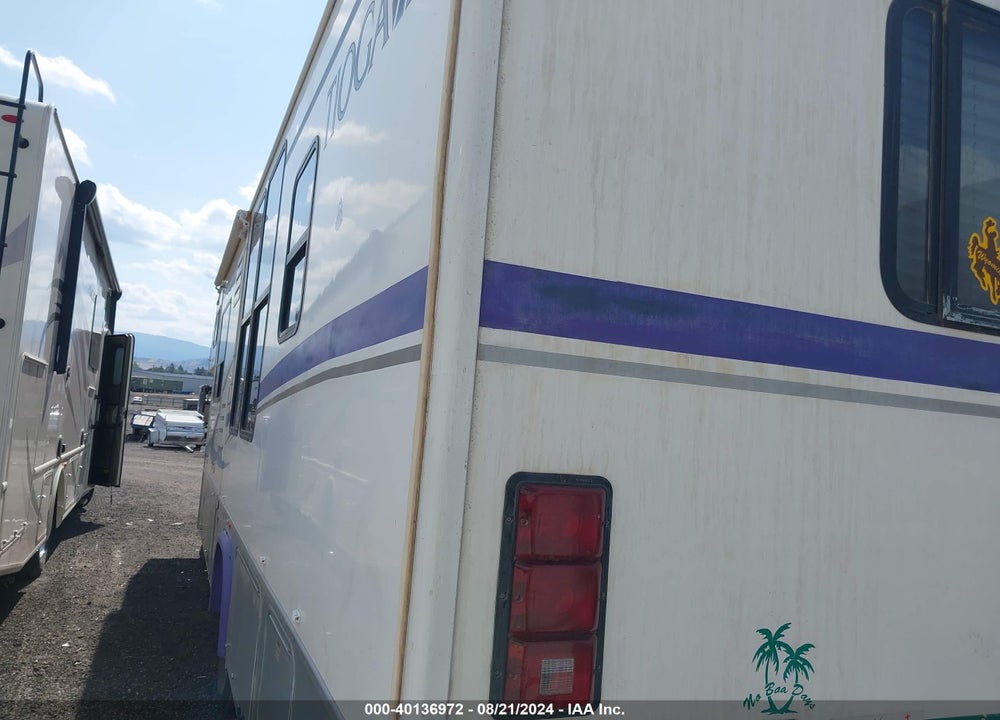 2006 FORD E-450 CUTAWAY VIN: 1FDXE45S06HB14149