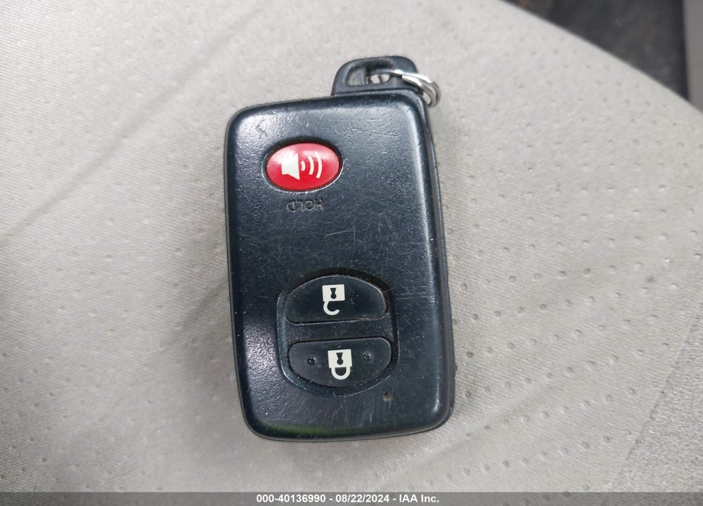 2013 TOYOTA PRIUS THREE VIN: JTDKN3DU2D1689452