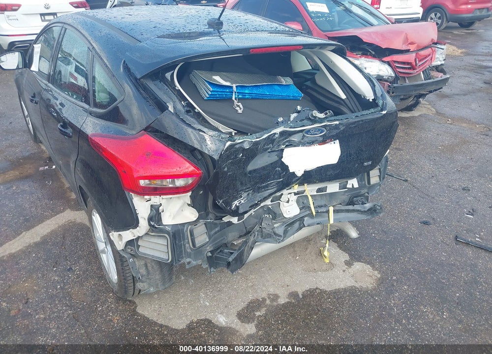 2018 FORD FOCUS SE VIN: 1FADP3K29JL236259
