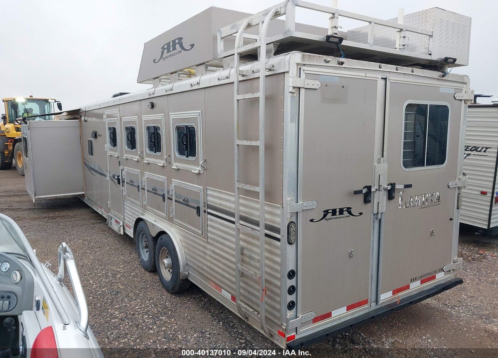 2013 LAKOTA CHARGER C8415 VIN: 1L9GX0422D1387117