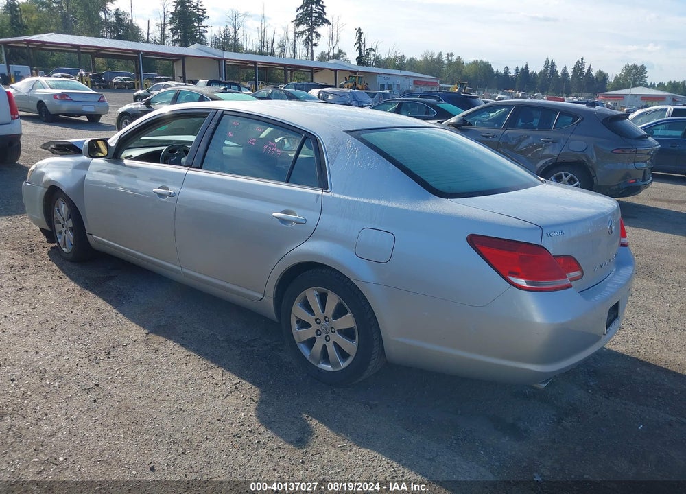 2005 TOYOTA AVALON XLS VIN: 4T1BK36B15U029807