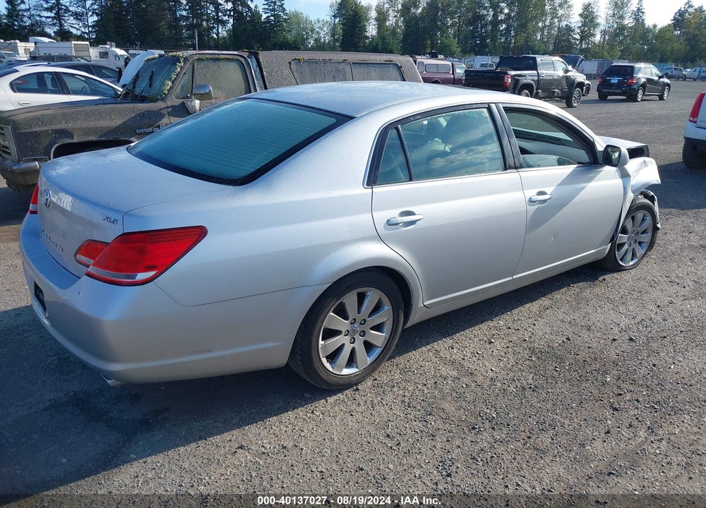 2005 TOYOTA AVALON XLS VIN: 4T1BK36B15U029807
