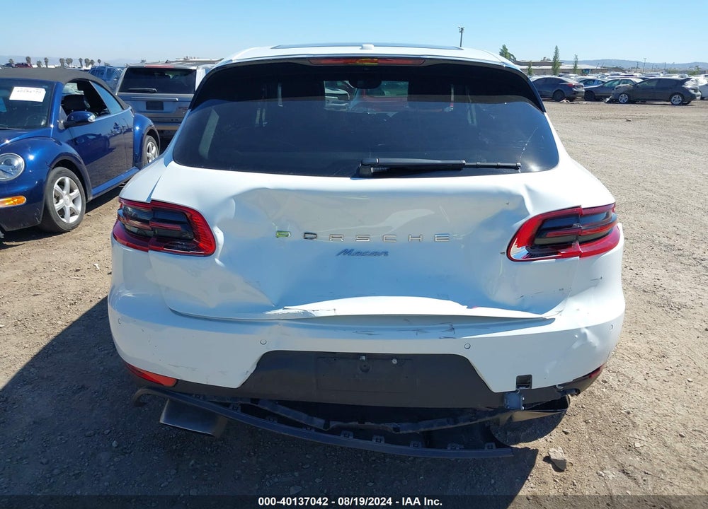 2017 PORSCHE MACAN VIN: WP1AA2A53HLB05938