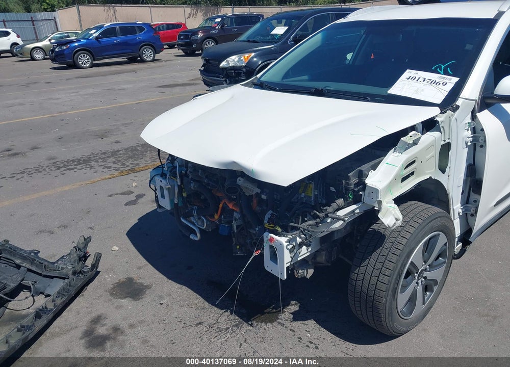 2018 KIA NIRO VIN: KNDCB3LC3J5127988