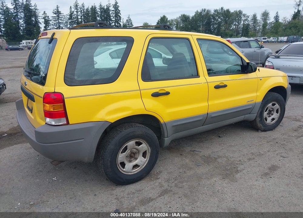 2001 FORD ESCAPE XLS VIN: 1FMYU021X1KA94533