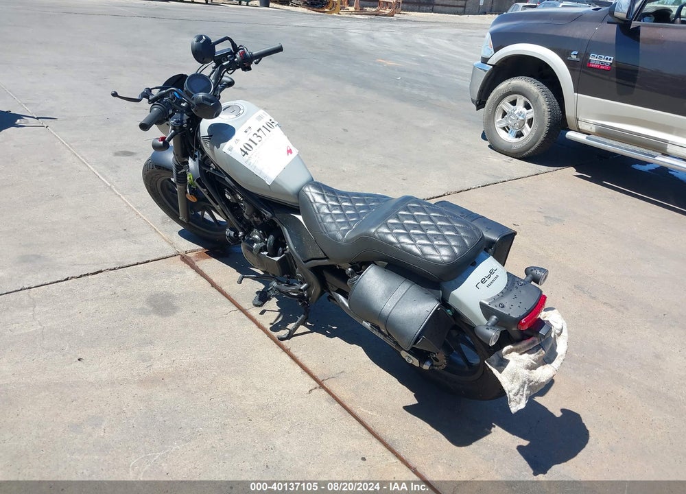 2024 HONDA CMX500 A2 VIN: MLHPC5619R5700714