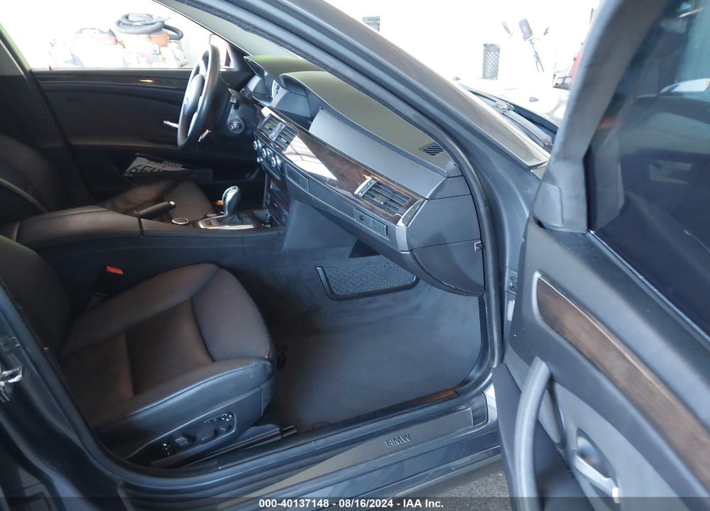 2008 BMW 535I VIN: WBANW13588CZ81834