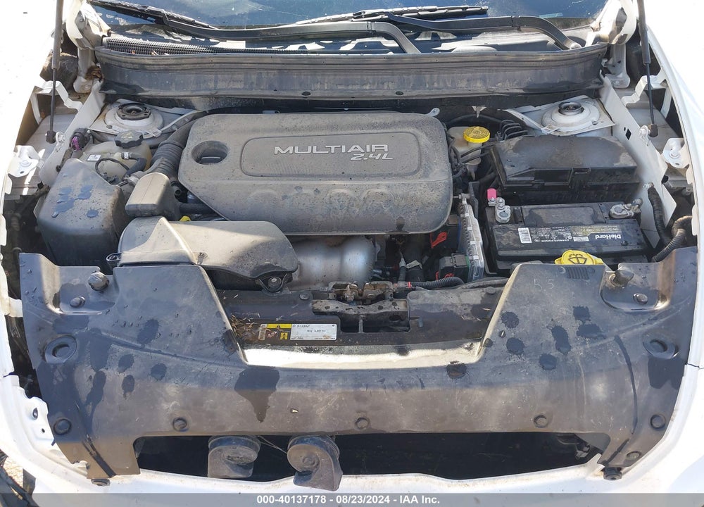2015 CHEROKEE JEEP  LATITUDE VIN: 1C4PJMCB1FW557568