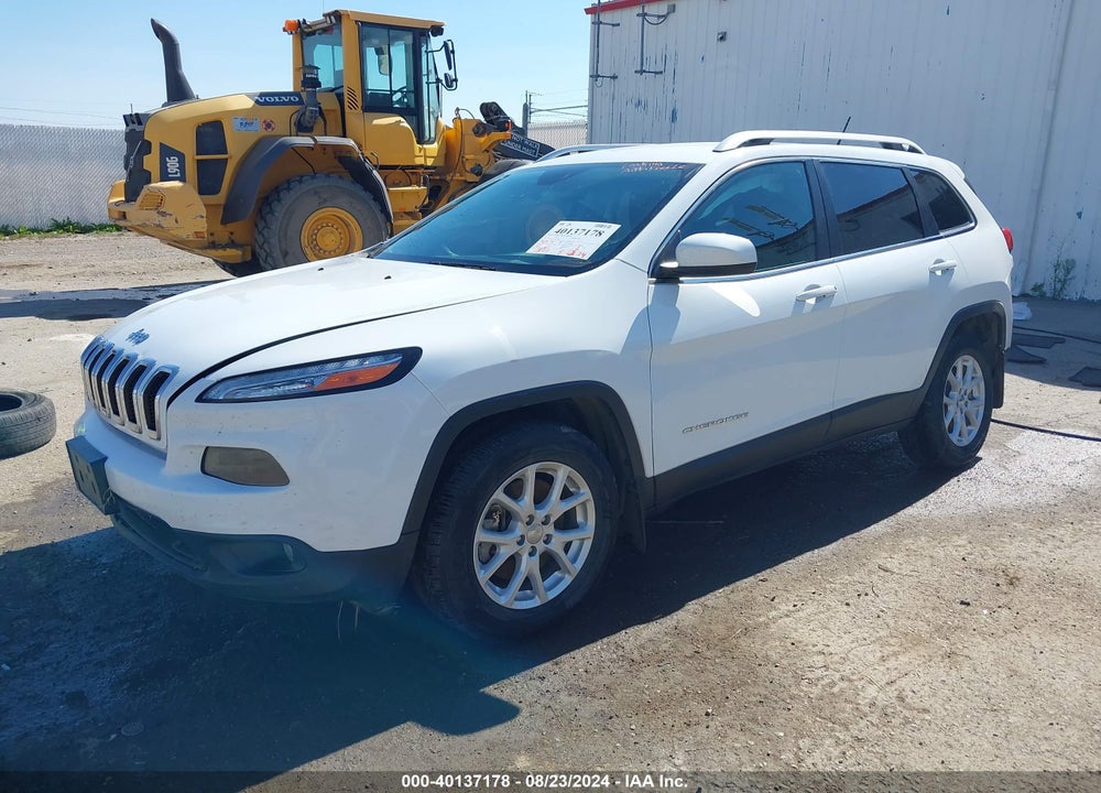 2015 CHEROKEE JEEP  LATITUDE VIN: 1C4PJMCB1FW557568