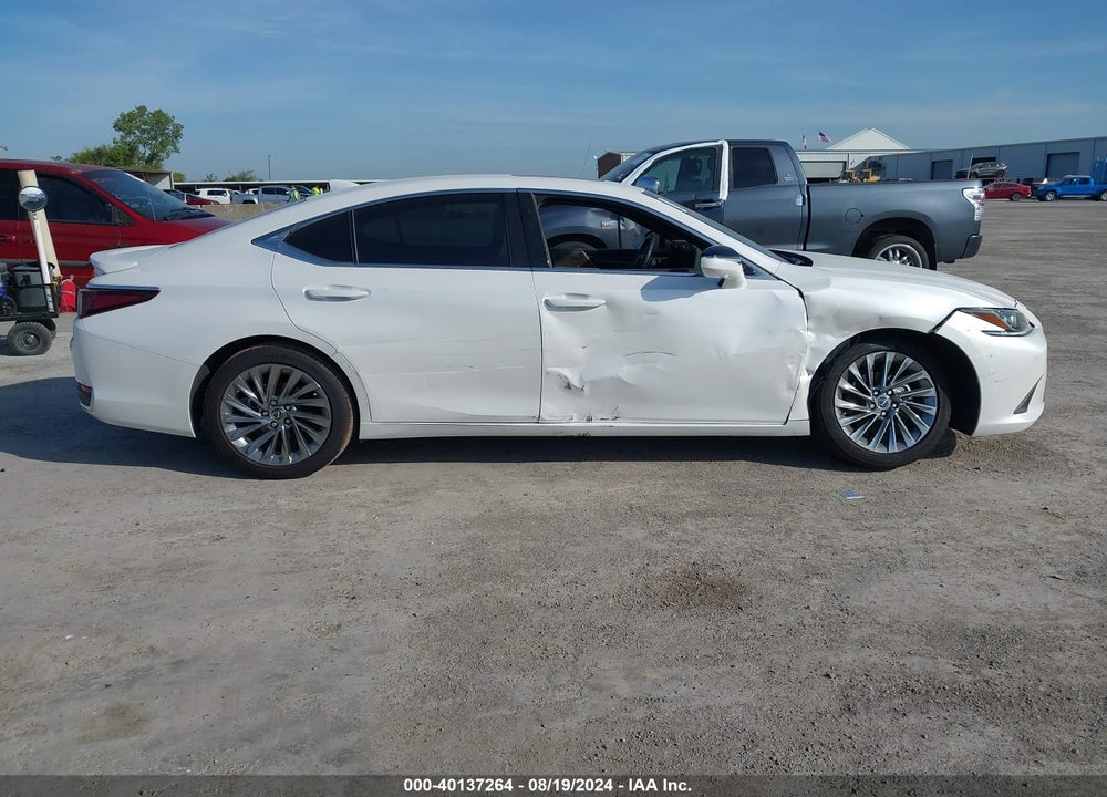 2024 LEXUS ES 300H LUXURY VIN: 58AEA1C1XRU043753