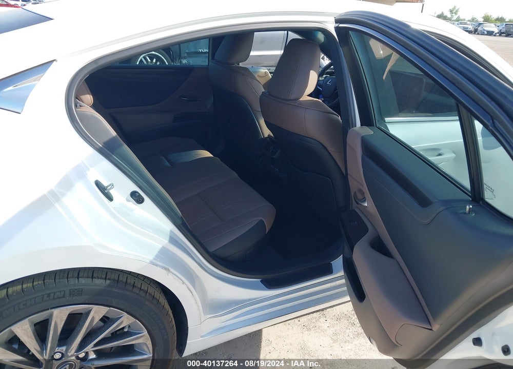 2024 LEXUS ES 300H LUXURY VIN: 58AEA1C1XRU043753