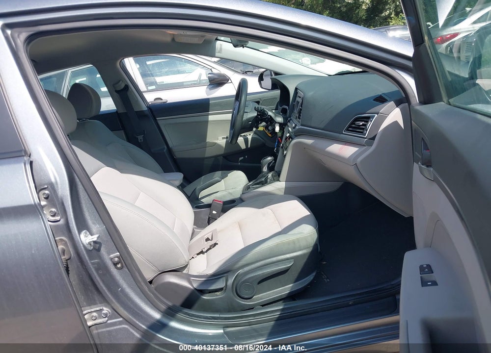 2017 HYUNDAI ELANTRA SE VIN: KMHD74LF5HU117903