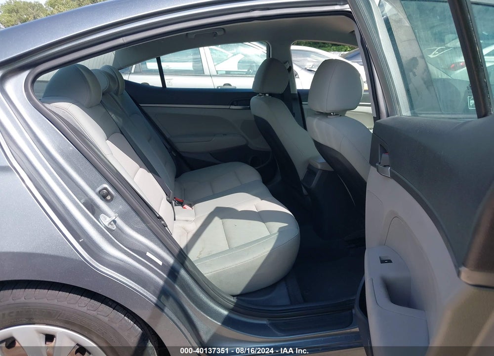 2017 HYUNDAI ELANTRA SE VIN: KMHD74LF5HU117903