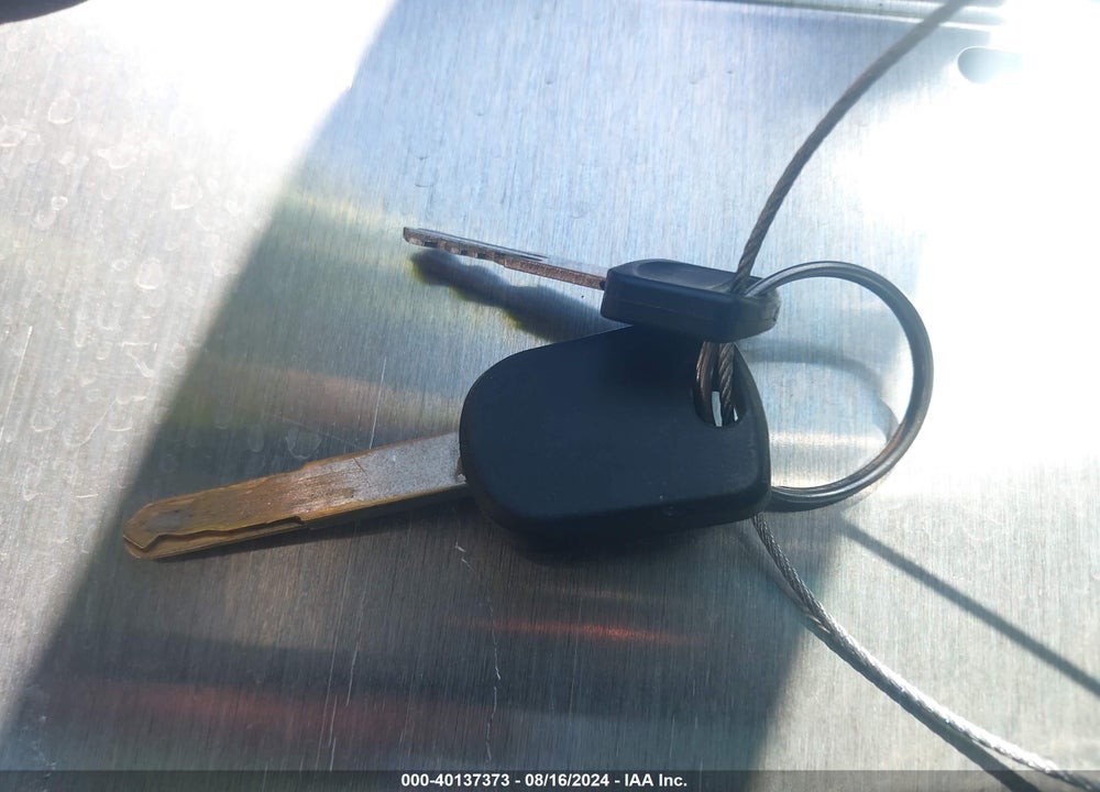 2005 HONDA CIVIC VP VIN: 1HGES16375L021832