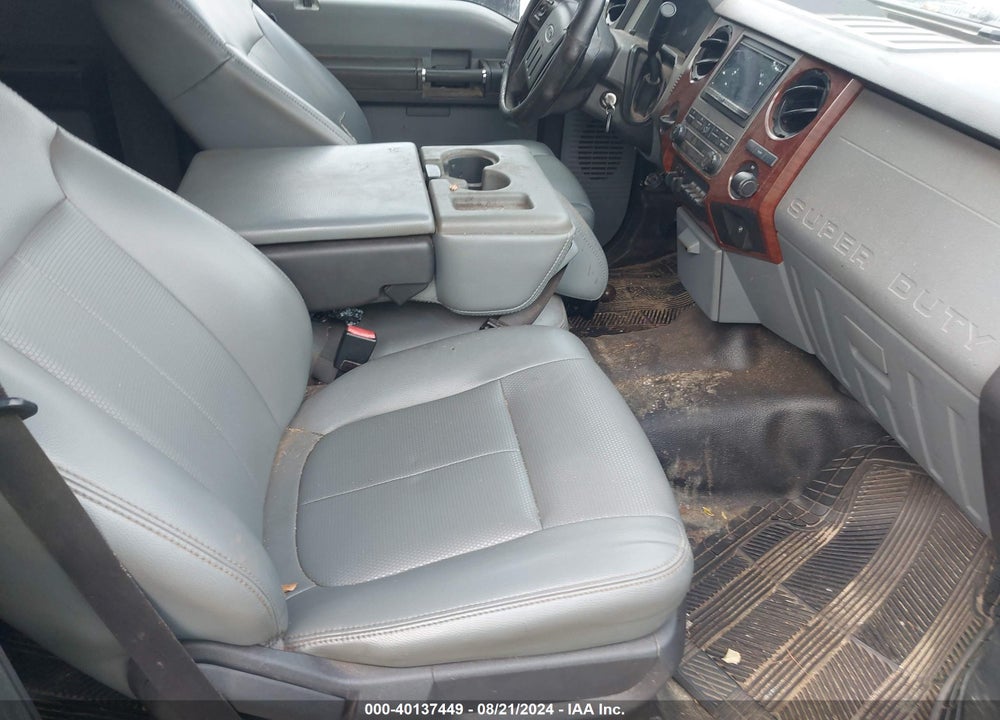 2011 FORD F-250 XL VIN: 1FT7W2AT5BEB36065