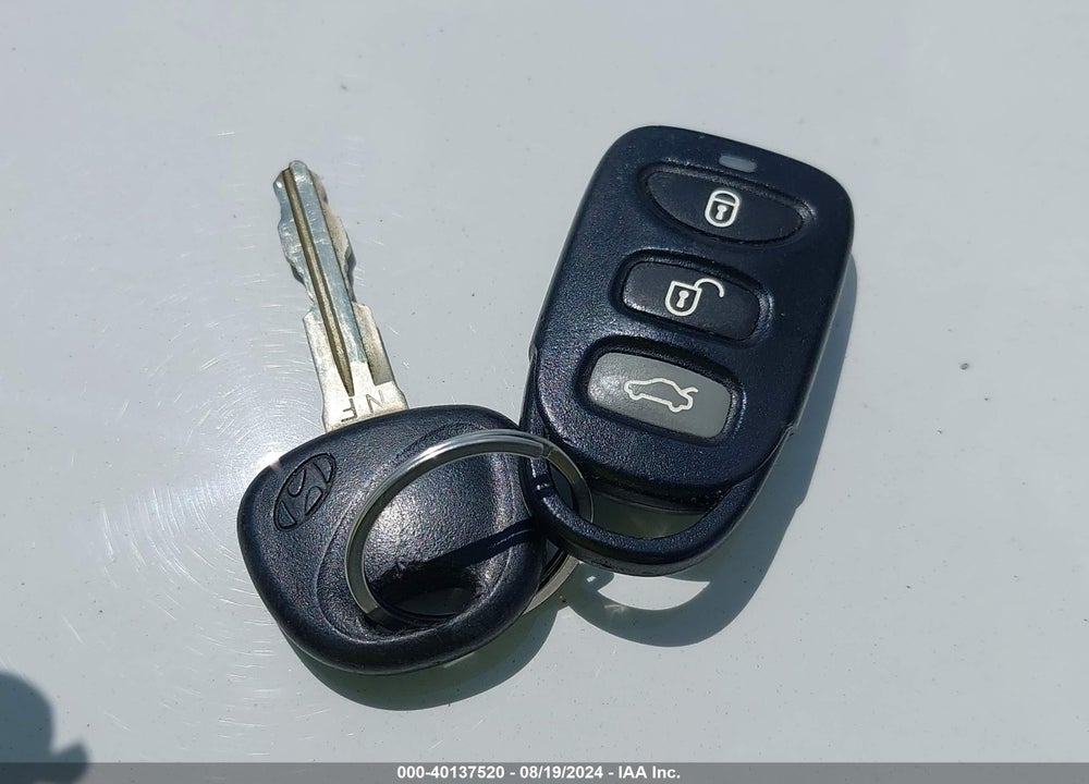 2008 HYUNDAI SONATA LIMITED/SE VIN: 5NPEU46C98H346341