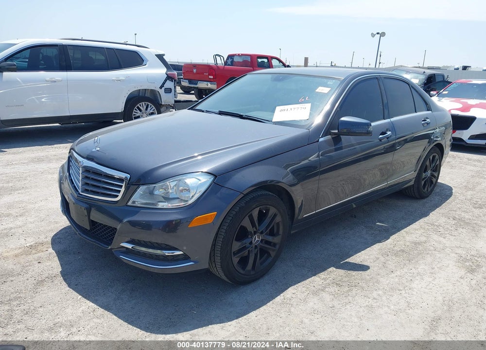 2014 MERCEDES-BENZ C 250 VIN: WDDGF4HB1ER308832